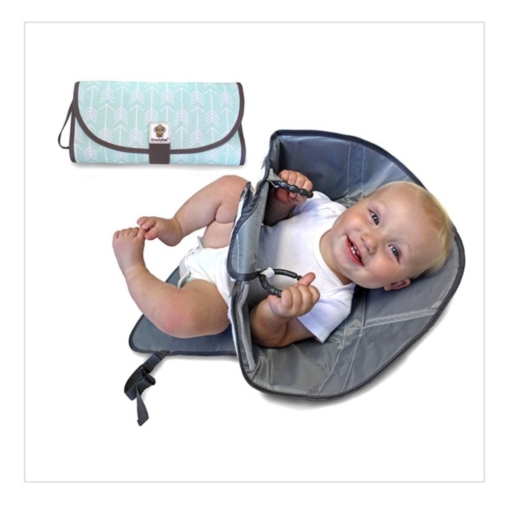 SNOOFY bee 🐝 changing pad